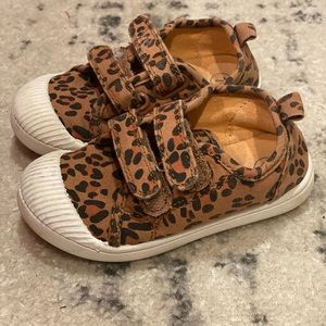 Toddler size 7 Cat and Jack shoes